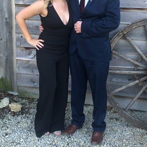 Lulus jumpsuit! V neck worn once!